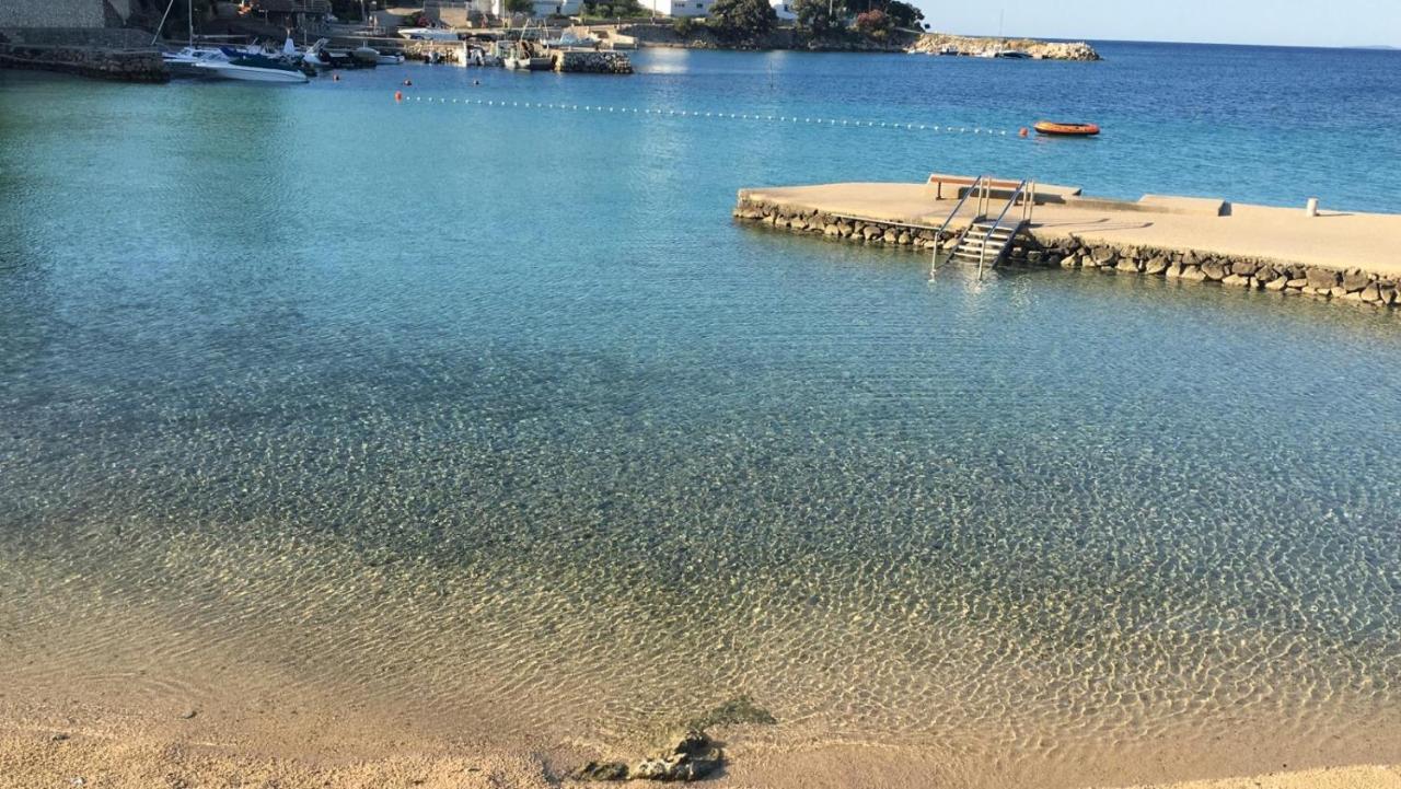 Moderner Bungalow Mit Meerblick Lun  Bagian luar foto
